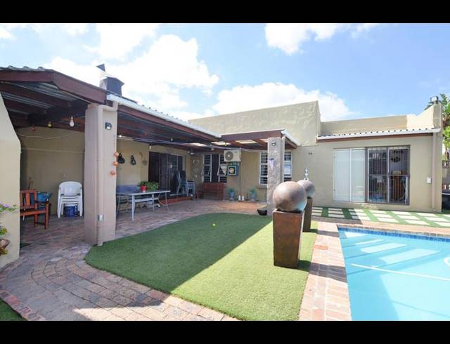 4 BEDROOM HOUSE FOR SALE IN BLOMMENDAL